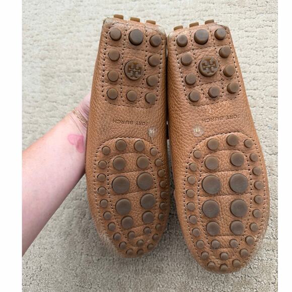 Tory Burch Tumbled Leather Kendrick Loafers Tan Camel Brown 5 - Picture 6 of 8